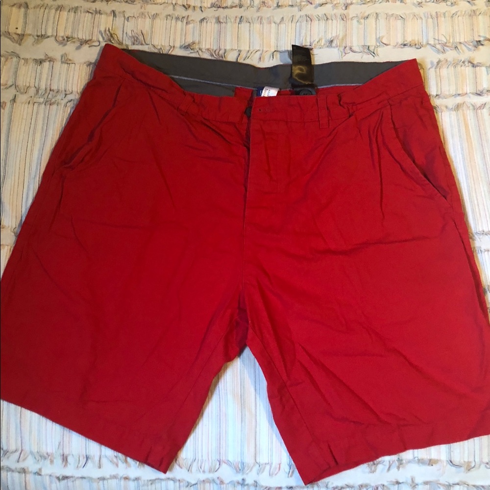 H&M men’s red cotton 36 shorts
